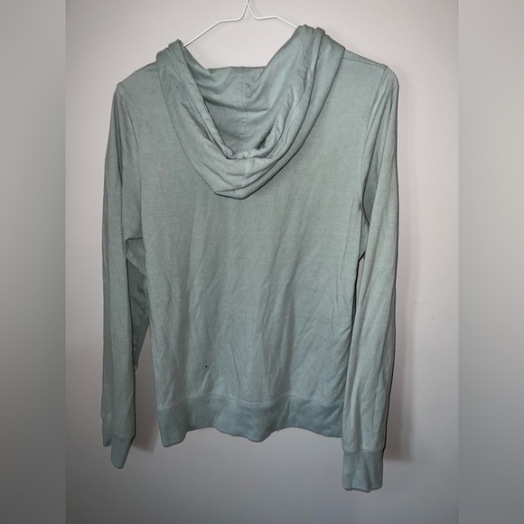 North face hoodie - Picture 2 of 3